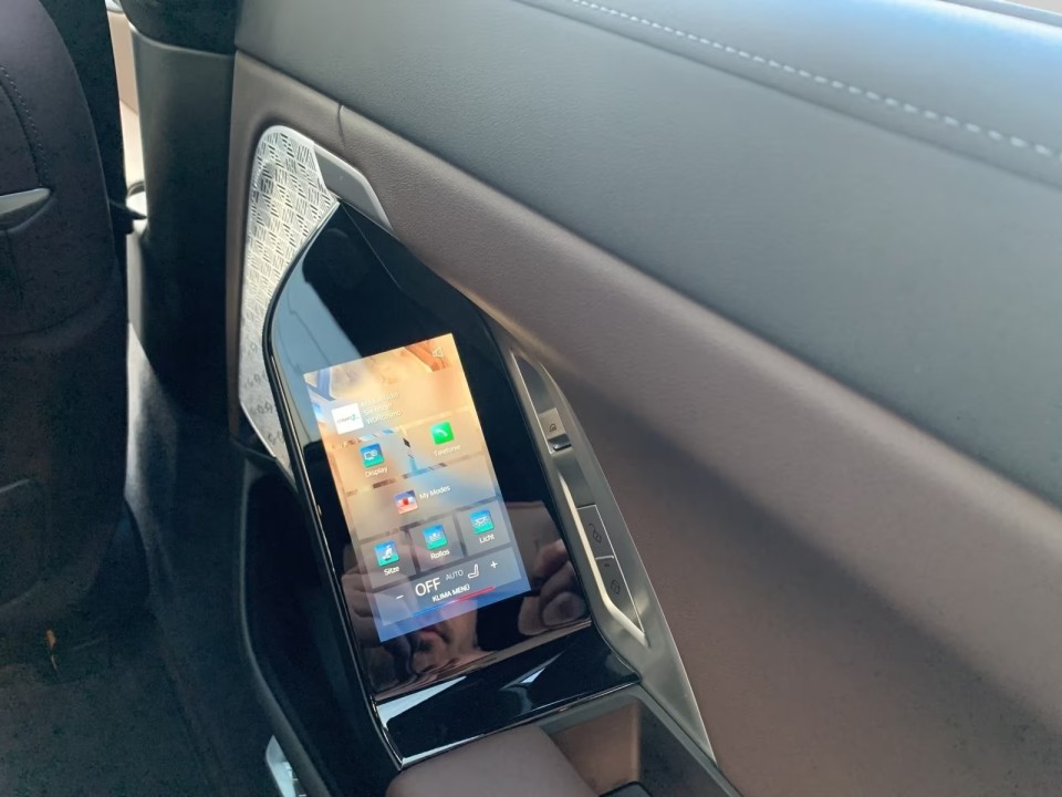 BMW Seria 7 750e xDrive M-Sport - foto 11