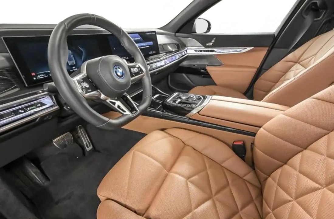 BMW Seria 7 750e xDrive (4)
