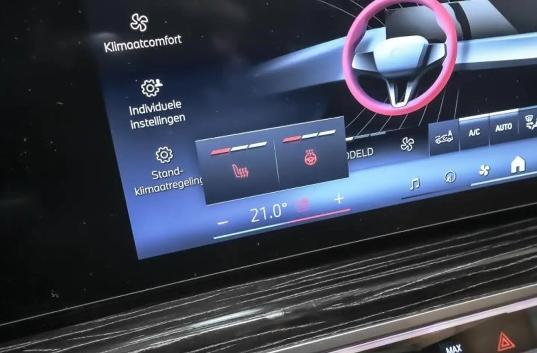 BMW Seria 7 750e xDrive - foto 13