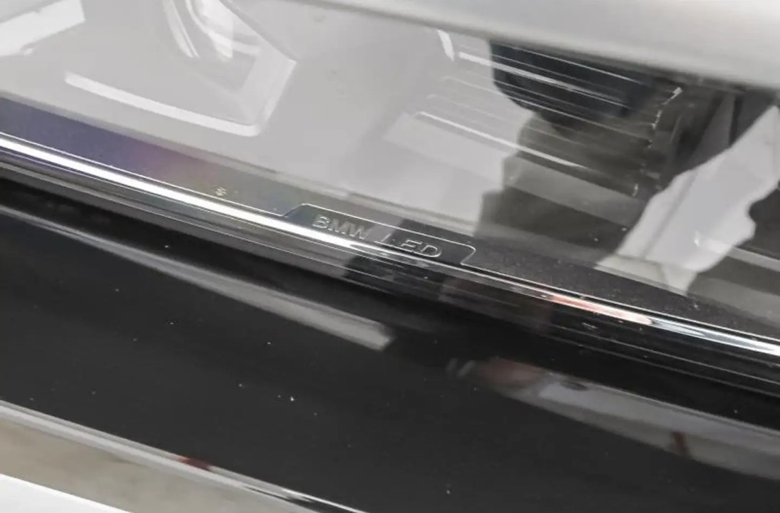 BMW Seria 7 750e xDrive - foto 16