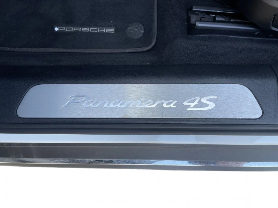 Porsche Panamera 4S E-Hybrid - foto 20