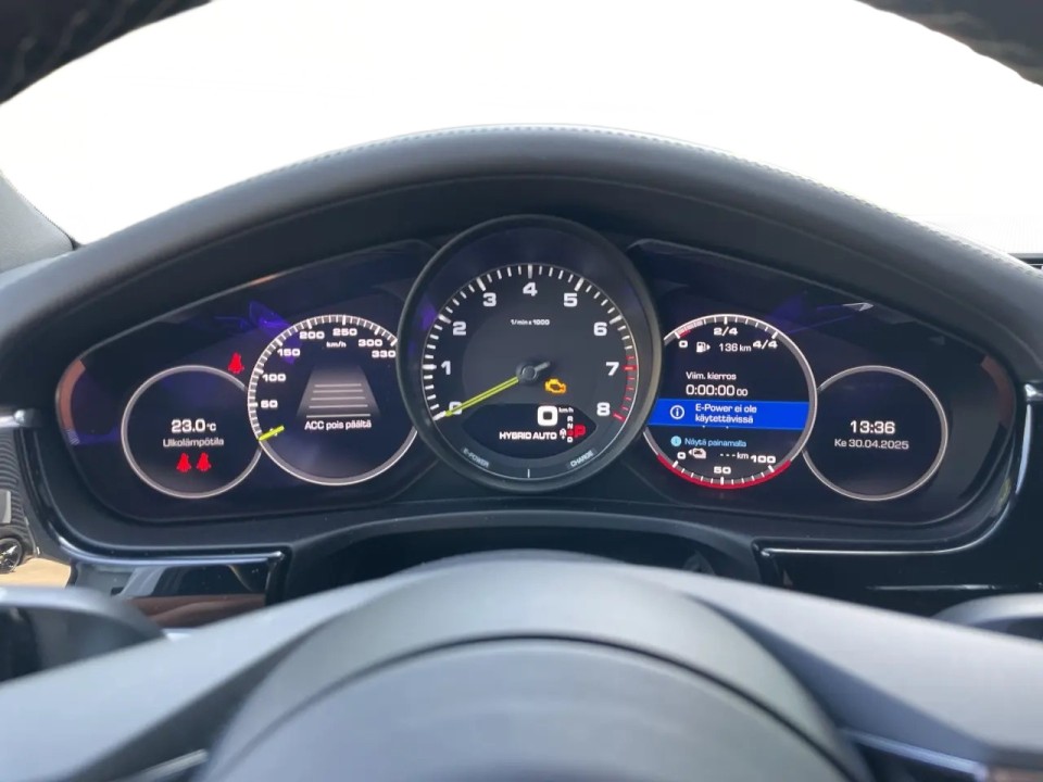 Porsche Panamera 4S E-Hybrid - foto 10