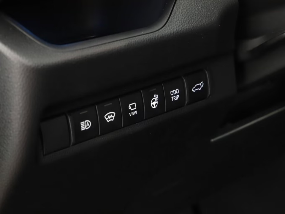 Toyota RAV4 - foto 12