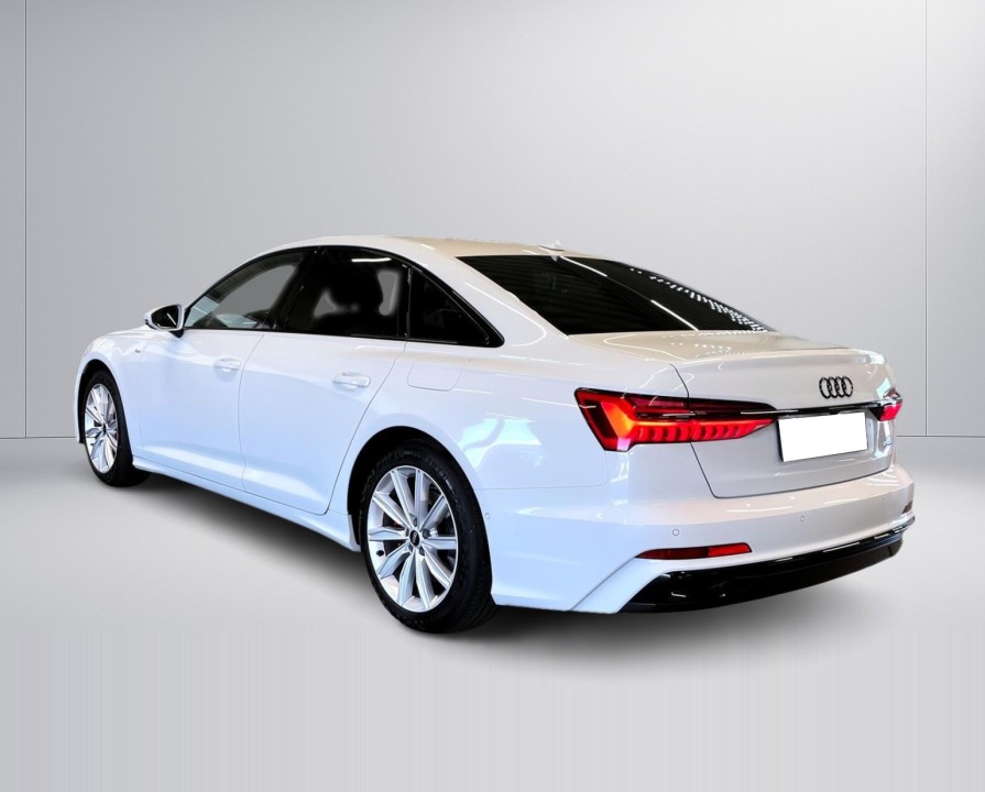 Audi A6 Limousine 55 TFSIe quattro S tronic (4)