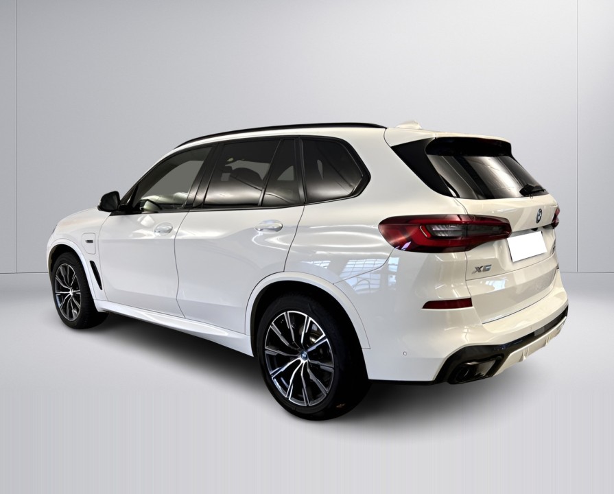 BMW X5 xDrive45e M-Sport (3)
