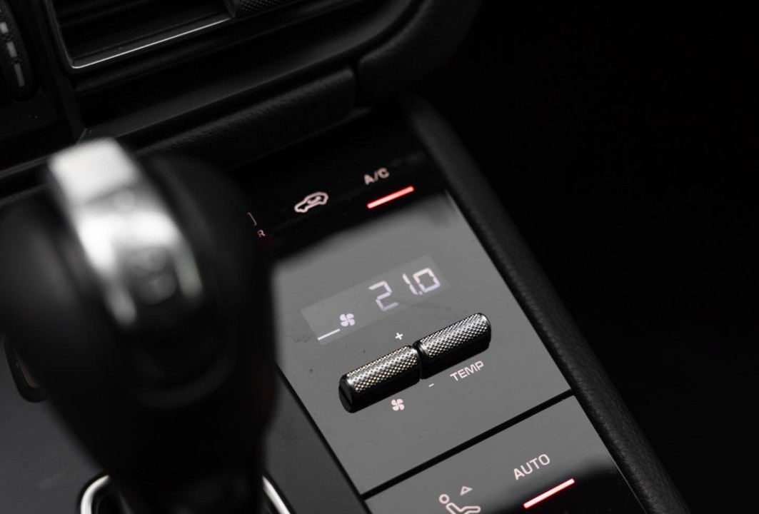 Porsche Macan - foto 14