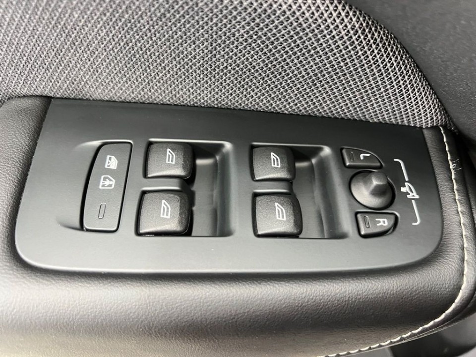 Volvo XC 60 B4 - foto 16