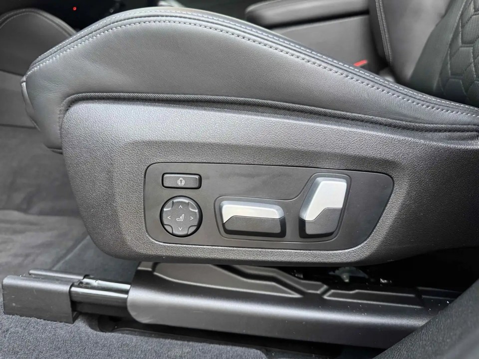 BMW X3 M Competition - foto 18