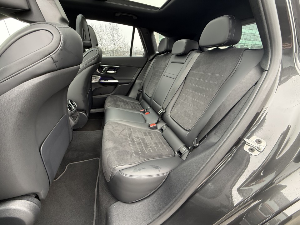 Mercedes-Benz GLC 300e 4MATIC AMG Line - foto 13