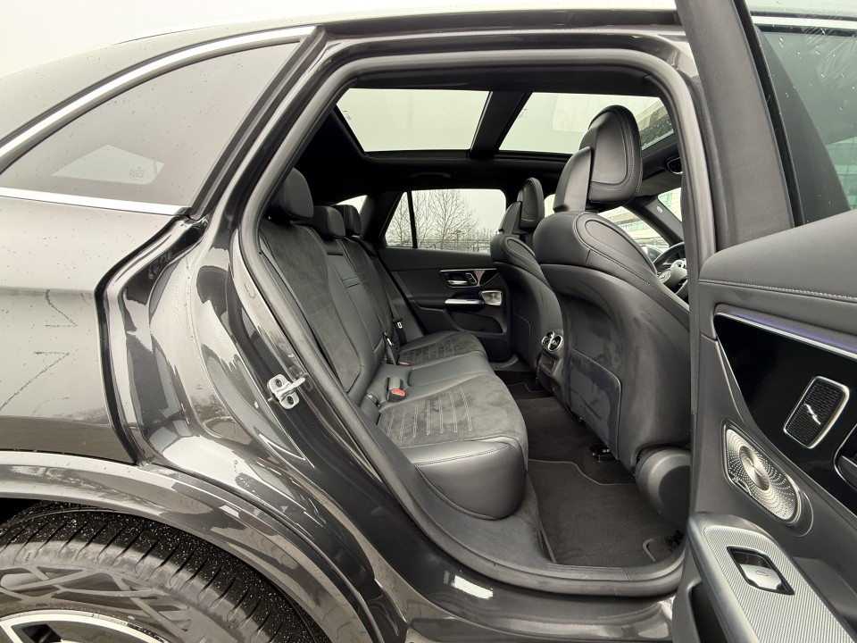 Mercedes-Benz GLC 300e 4MATIC AMG Line - foto 18