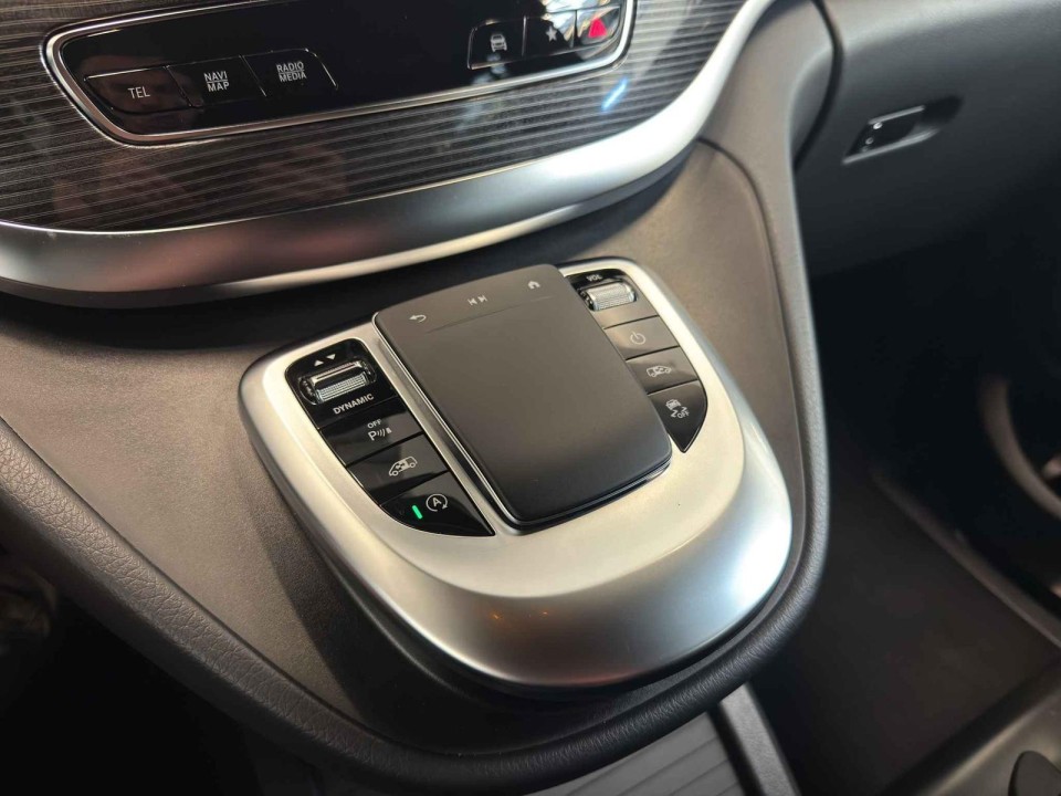 Mercedes-Benz V 300d 4MATIC - foto 18