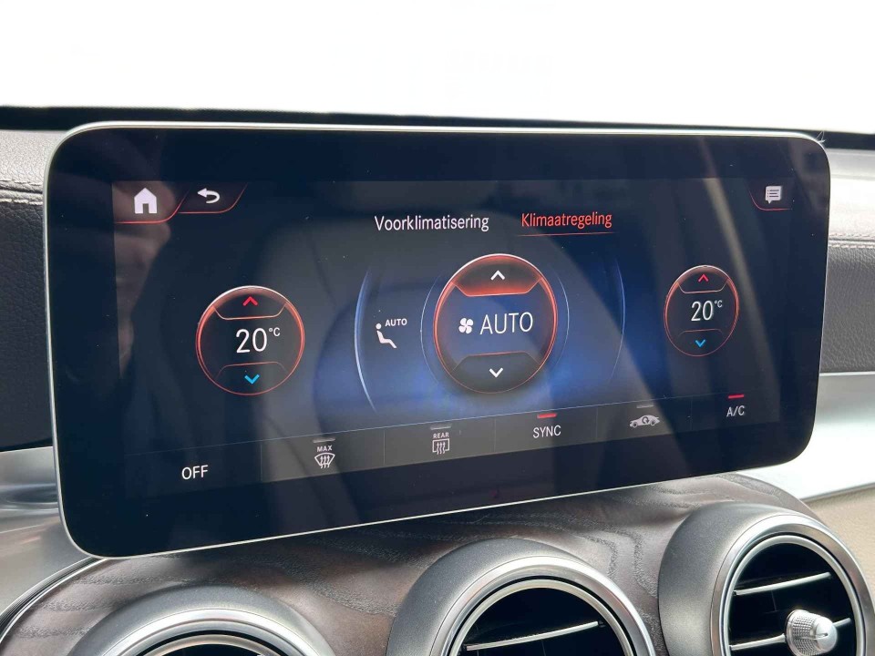 Mercedes-Benz GLC Coupe 300e 4MATIC - foto 16