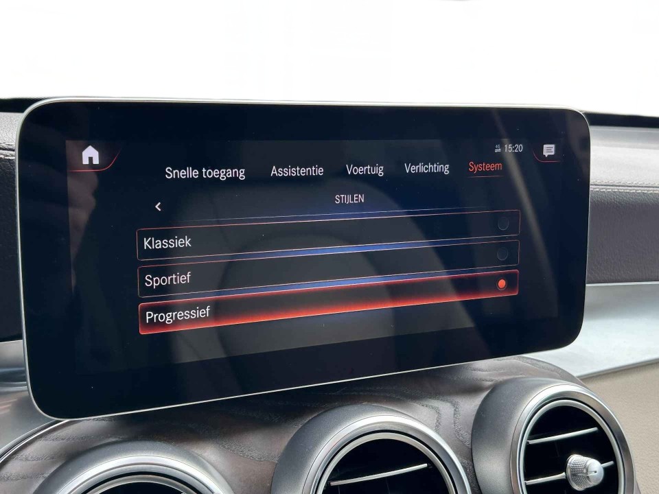 Mercedes-Benz GLC Coupe 300e 4MATIC - foto 17