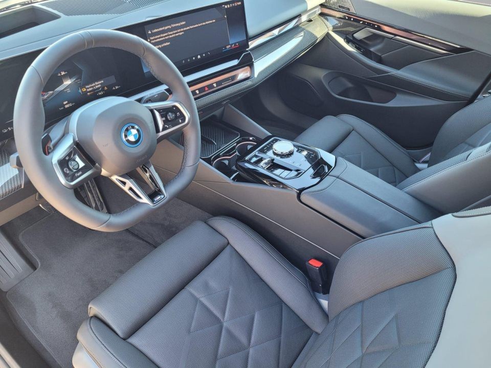 BMW i5 xDrive40 - foto 7