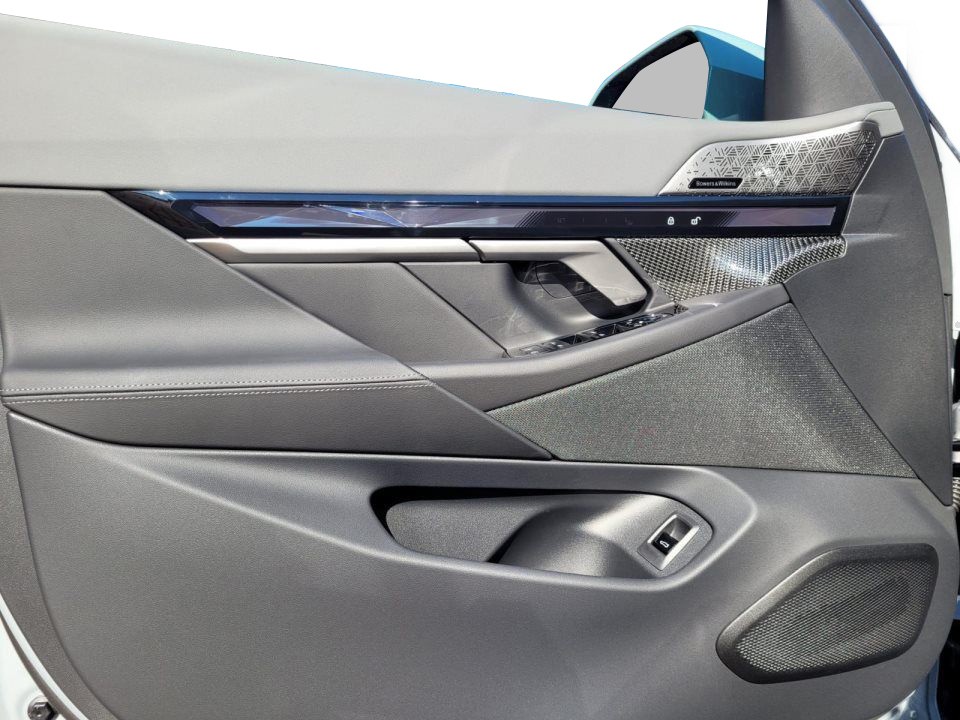 BMW i5 xDrive40 - foto 12