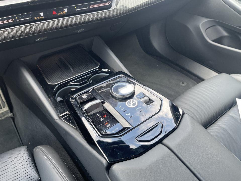 BMW Seria 5 520i - foto 7