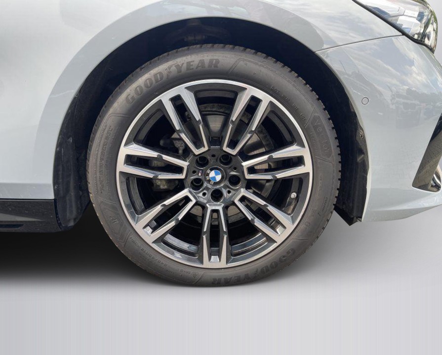 BMW Seria 5 520i - foto 19