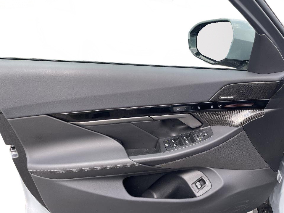 BMW Seria 5 520i - foto 13