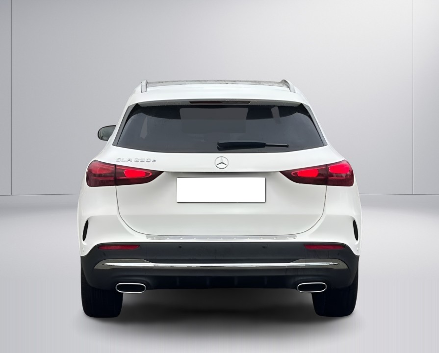 Mercedes-Benz GLA 250e AMG (4)