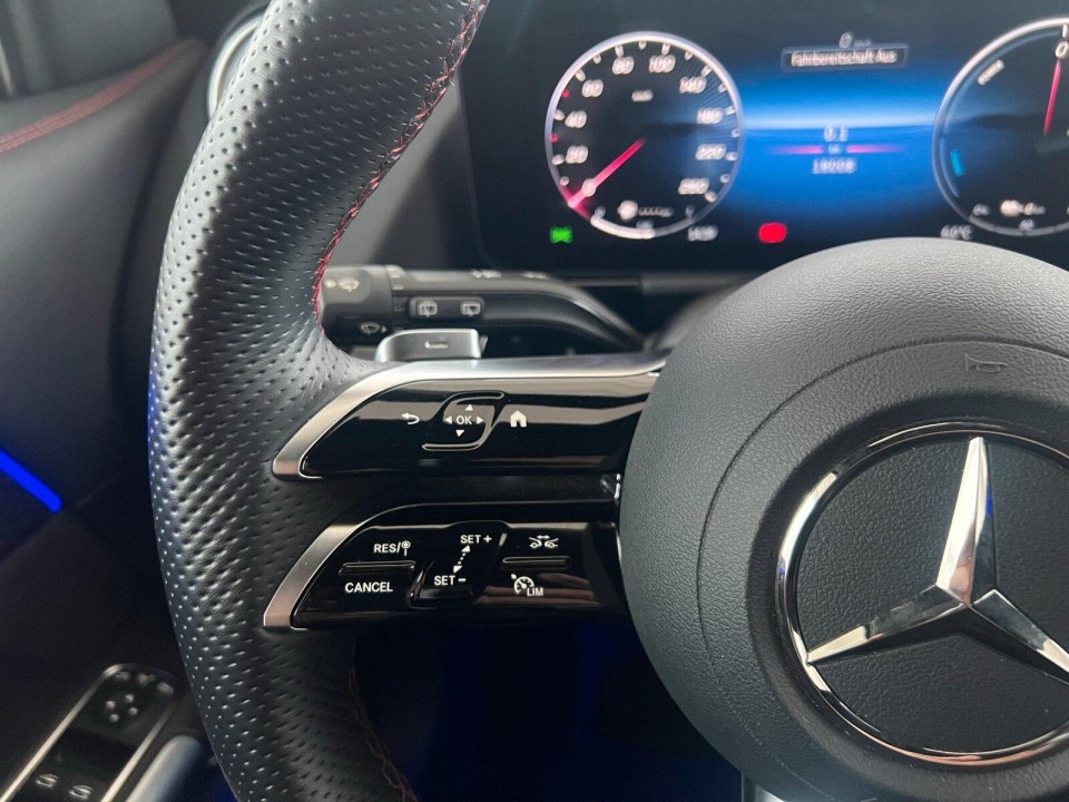 Mercedes-Benz GLA 250e AMG - foto 15