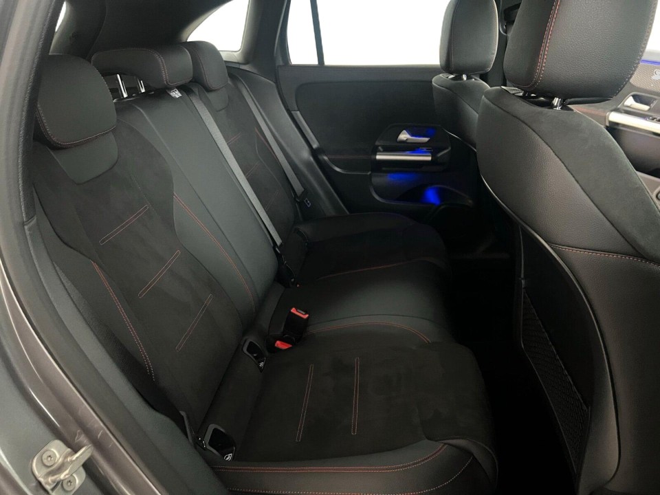 Mercedes-Benz GLA 250e AMG - foto 11