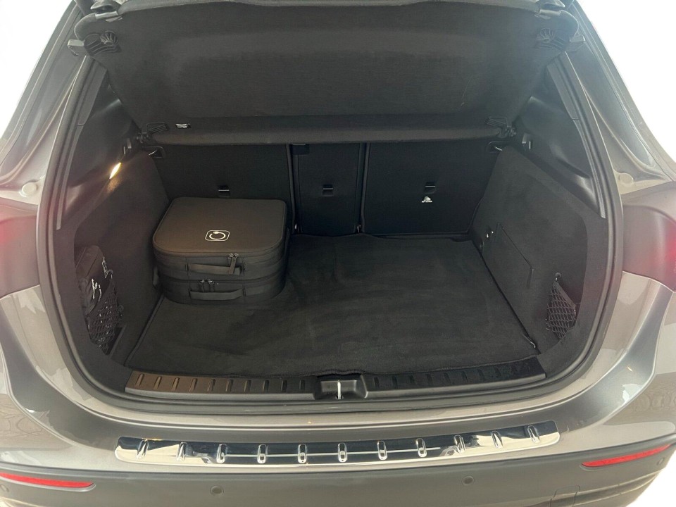 Mercedes-Benz GLA 250e AMG - foto 27