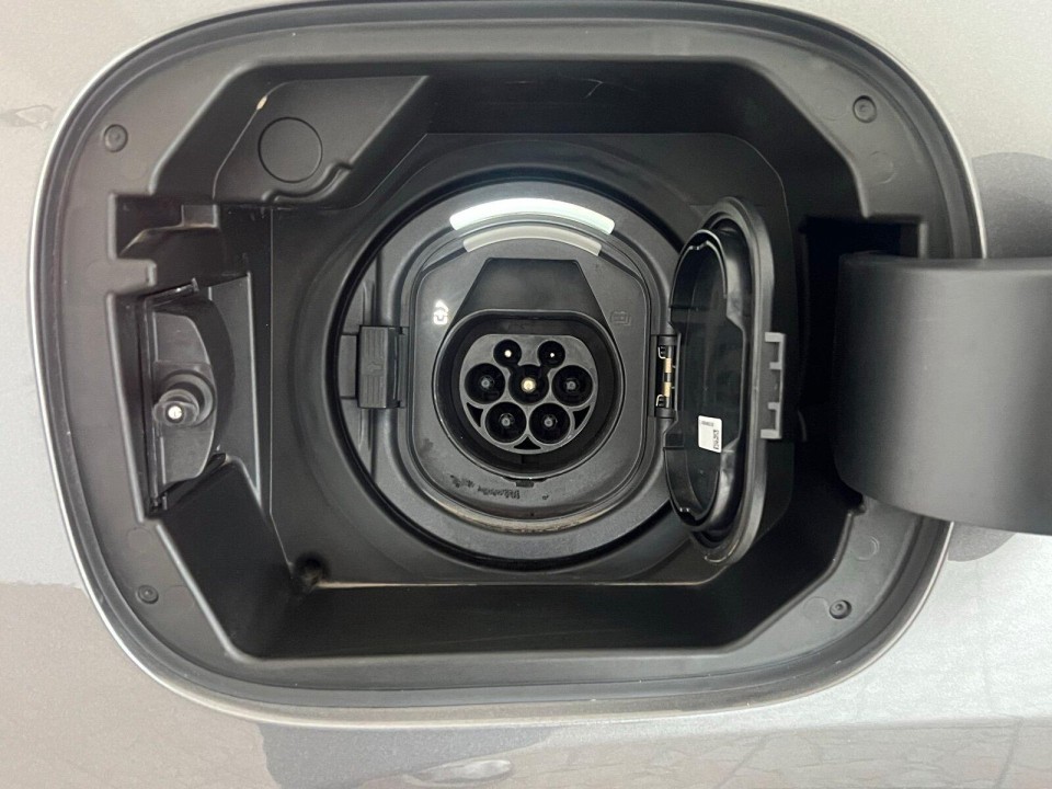 Mercedes-Benz GLA 250e AMG - foto 24