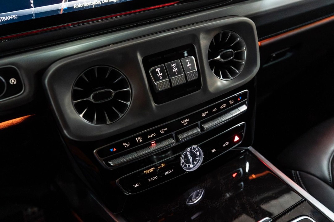 Mercedes-Benz G 400d AMG - foto 12