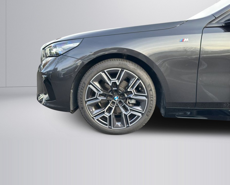 BMW Seria 5 520d sDrive M-Sport - foto 14