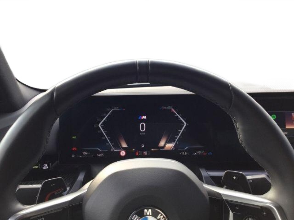 BMW Seria 5 520i (4)