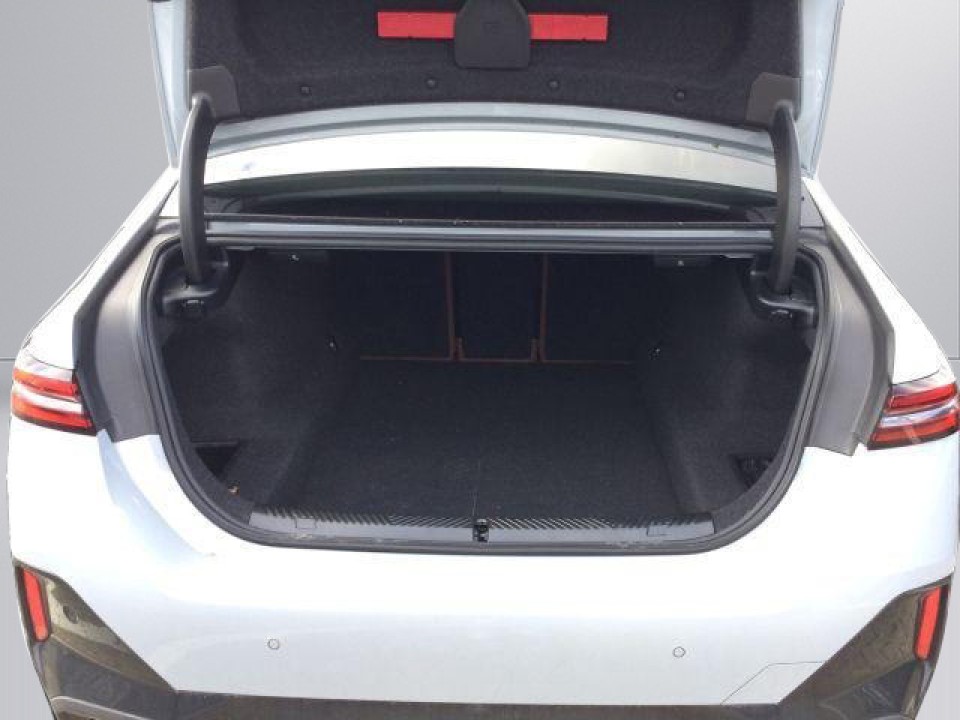 BMW Seria 5 520i - foto 9