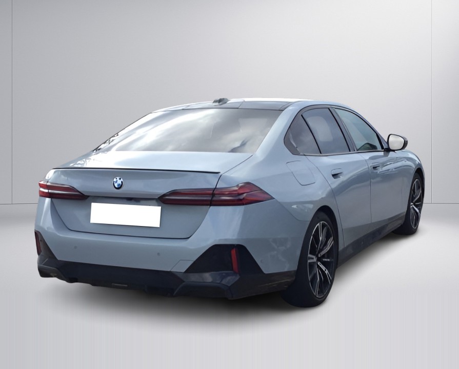 BMW Seria 5 520i (3)