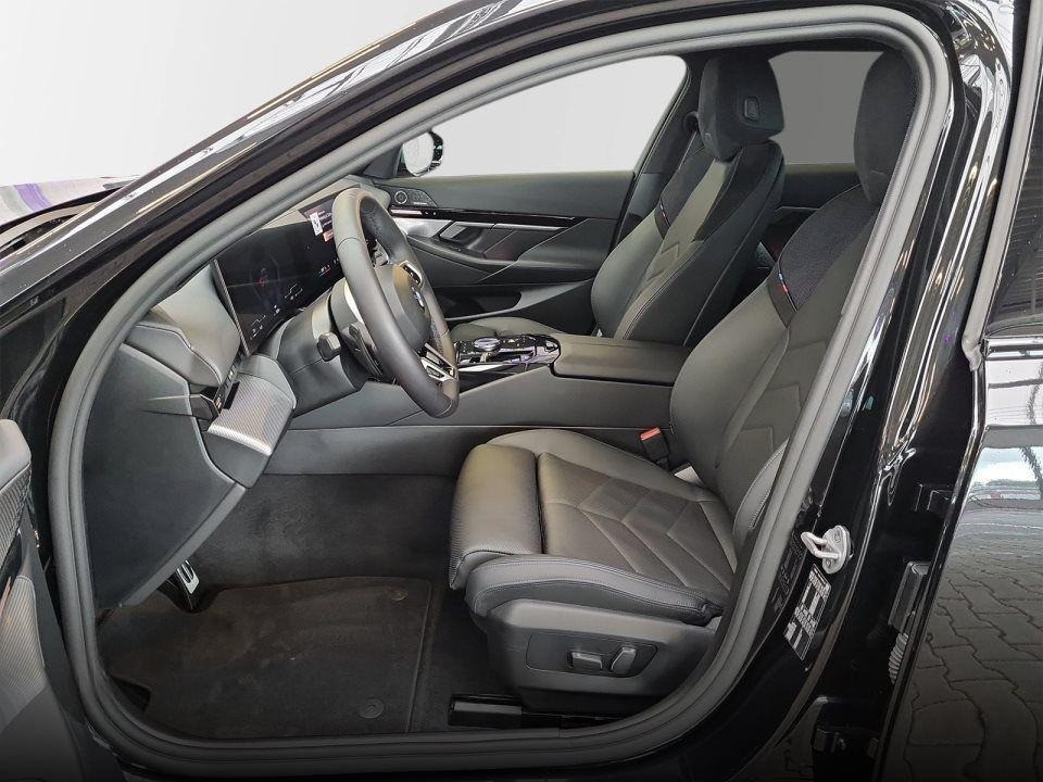 BMW Seria 5 520i Touring - foto 9