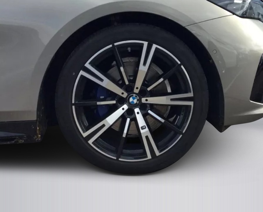 BMW Seria 5 xDrive520d - foto 10