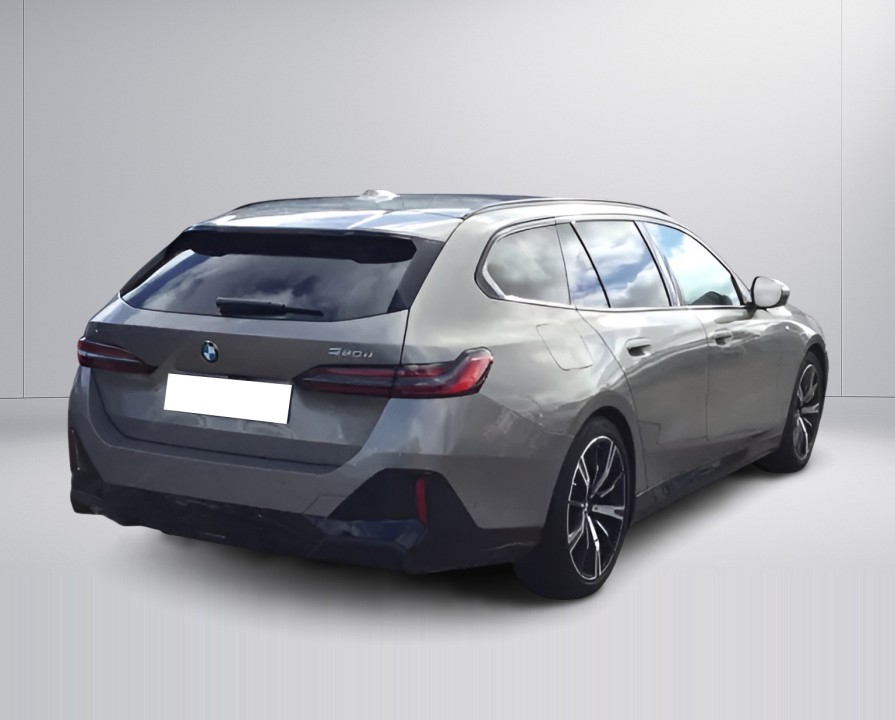 BMW Seria 5 xDrive520d (3)
