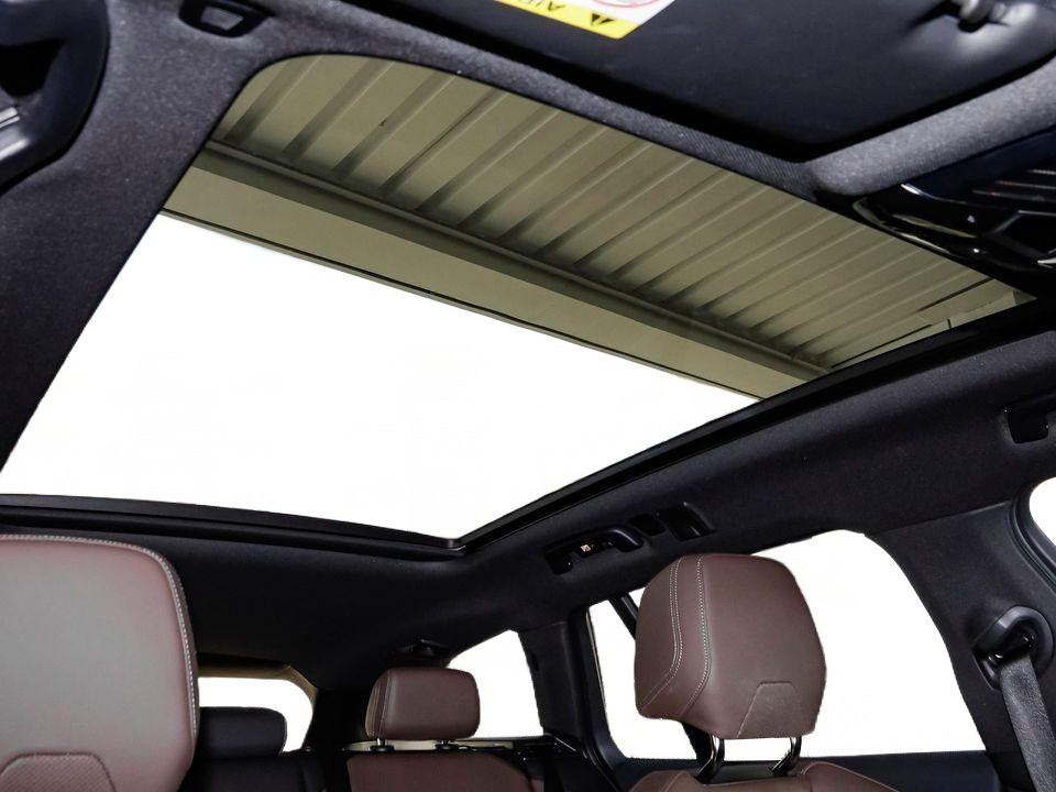 BMW Seria 5 520d - foto 8