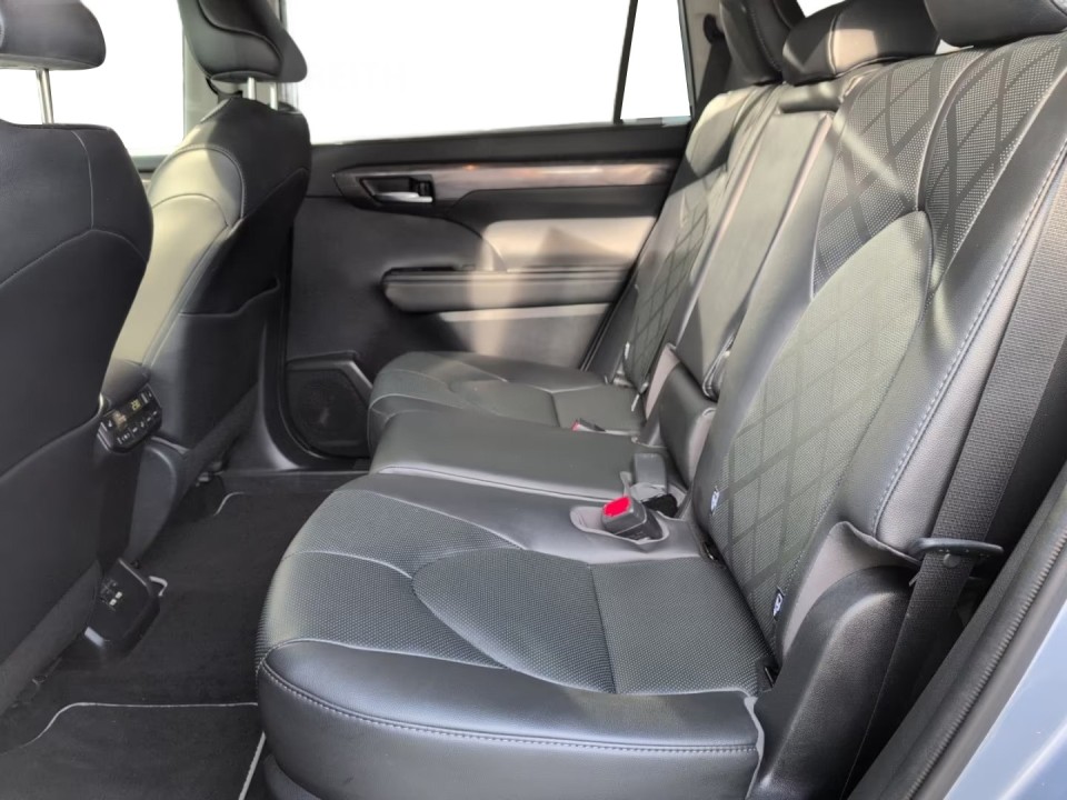 Toyota Highlander Hybrid Luxury - foto 12