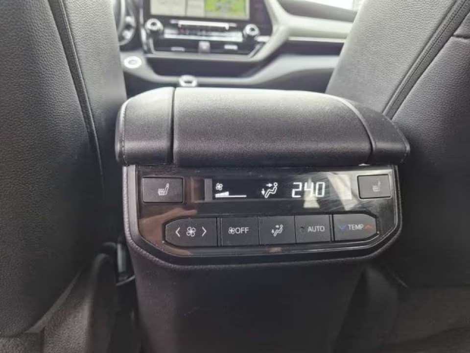 Toyota Highlander Luxury - foto 14