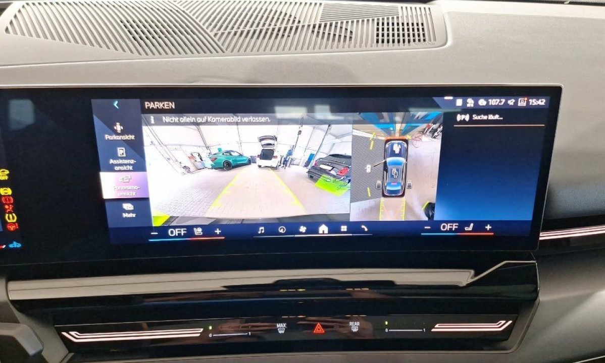 BMW Seria 5 520d xDrive - foto 10