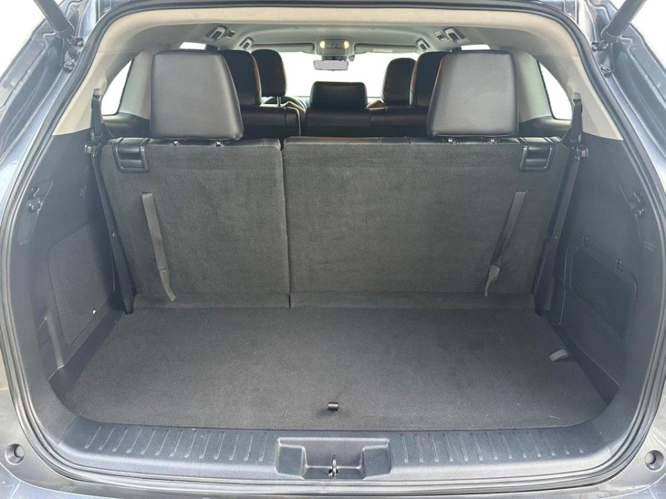 Toyota Highlander 2.5 Hybrid Luxury - foto 17