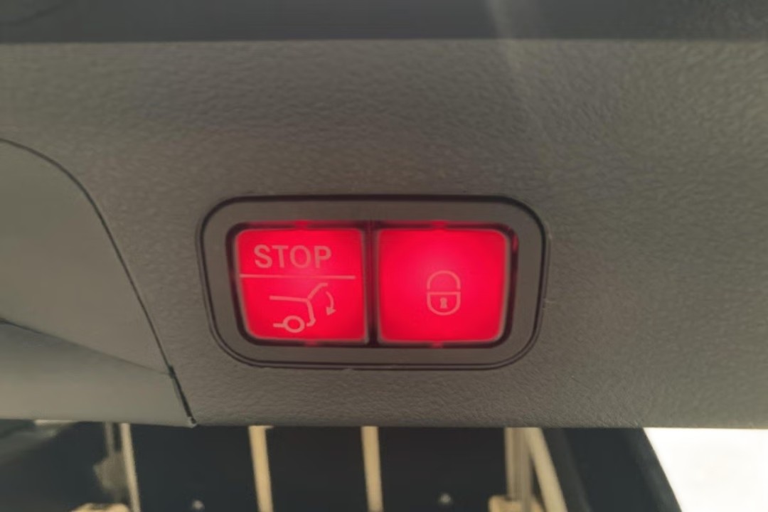 Mercedes-Benz GLS 400d 4MATIC AMG Line - foto 13