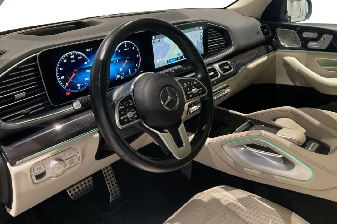 Mercedes-Benz GLS 400d 4MATIC AMG Line - foto 6