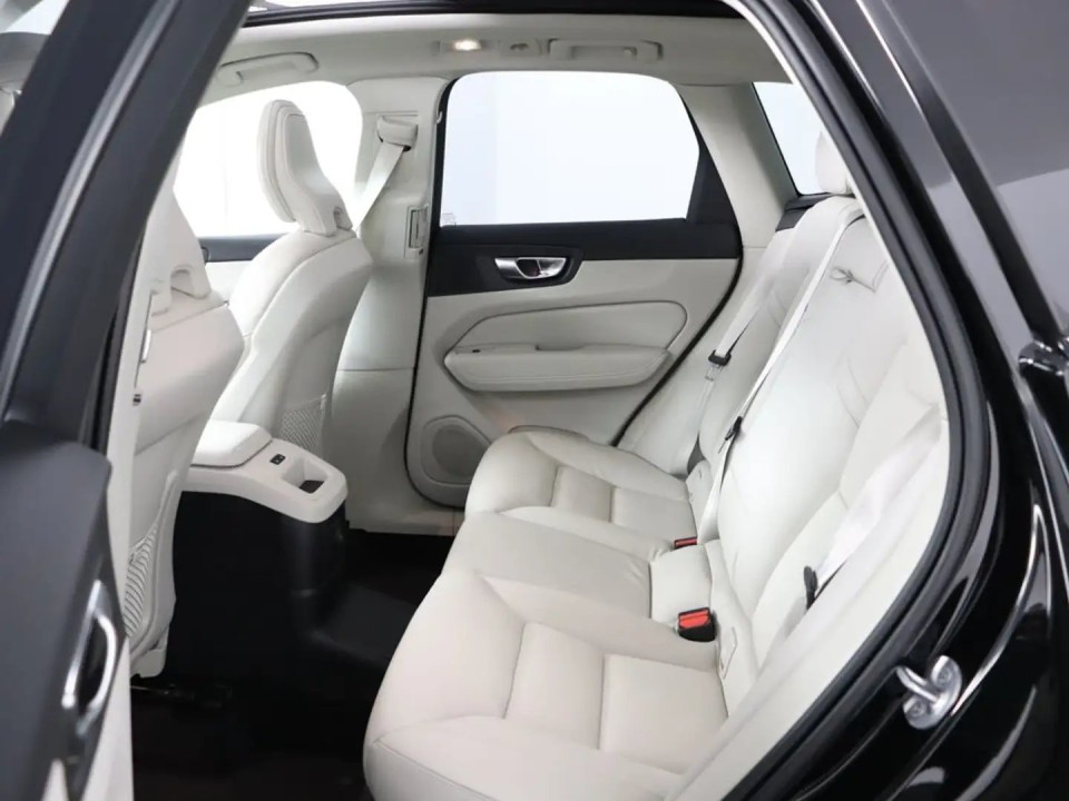 Volvo XC 60 T6 - foto 27
