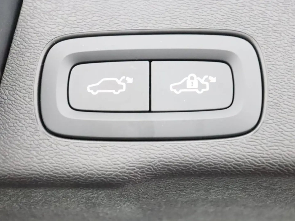 Volvo XC 60 T6 - foto 35