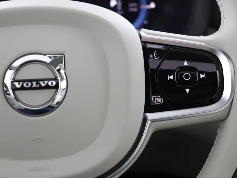 Volvo XC 60 T6 - foto 13