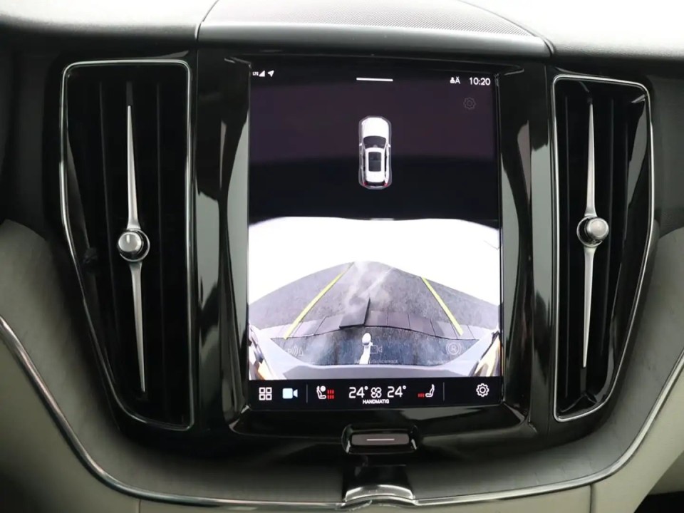 Volvo XC 60 T6 - foto 19