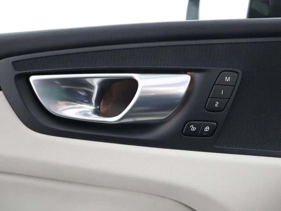 Volvo XC 60 T6 - foto 31