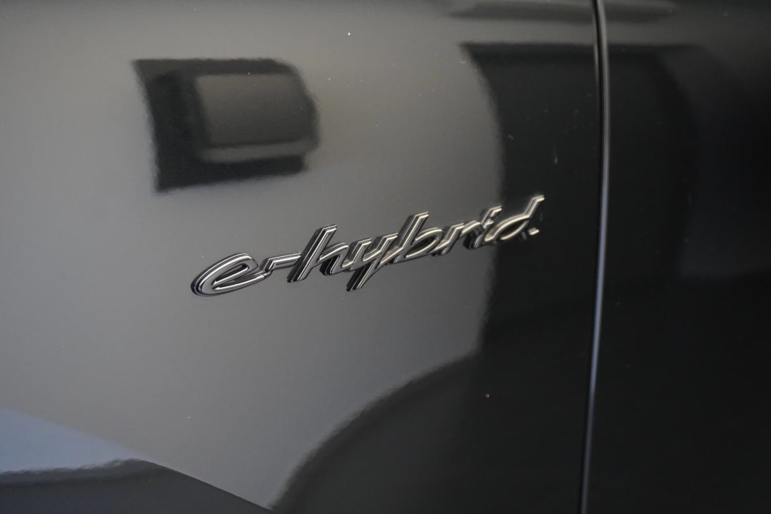 Porsche Cayenne Turbo E-Hybrid - foto 33