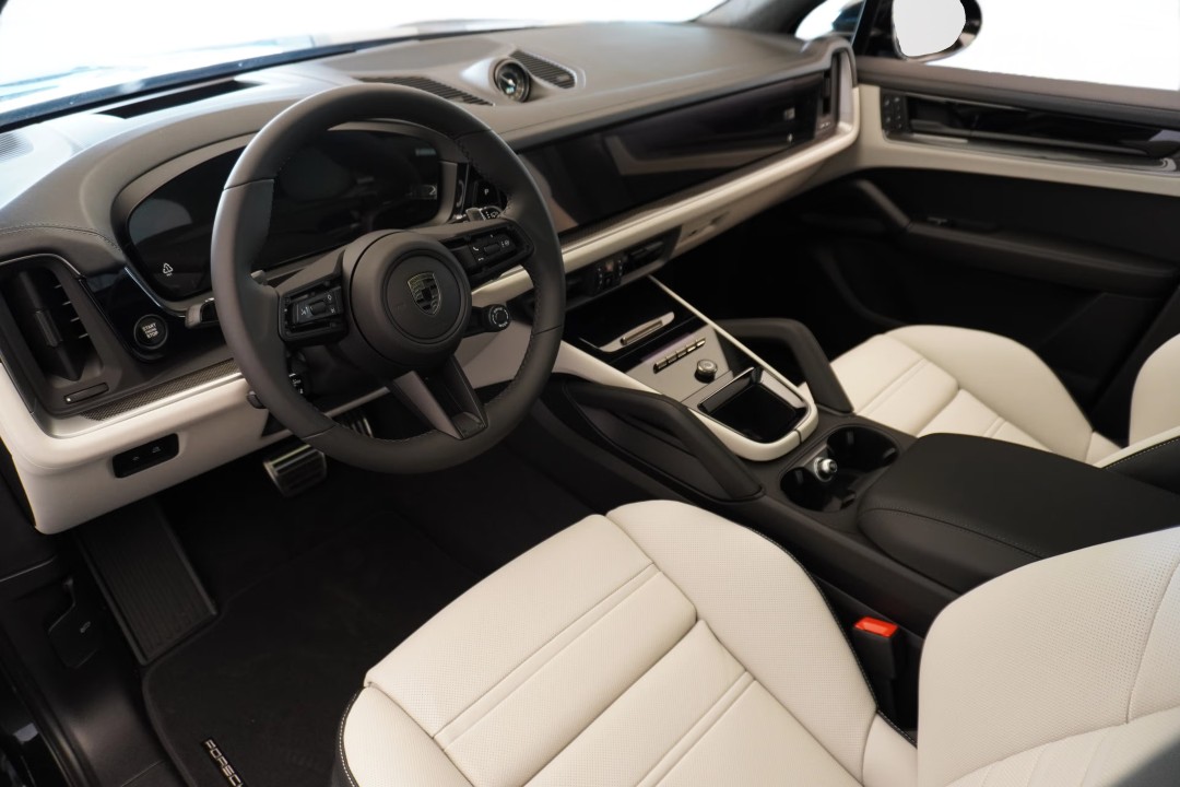 Porsche Cayenne Turbo E-Hybrid - foto 13