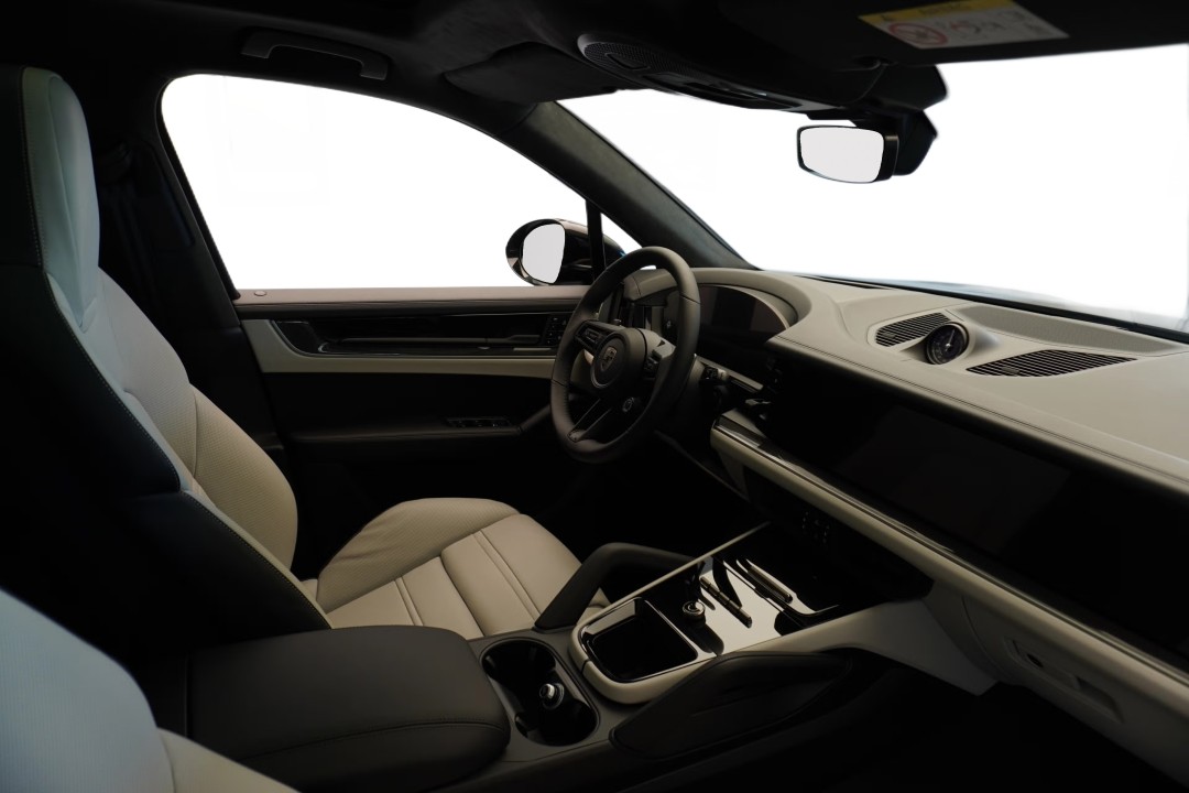 Porsche Cayenne Turbo E-Hybrid - foto 15